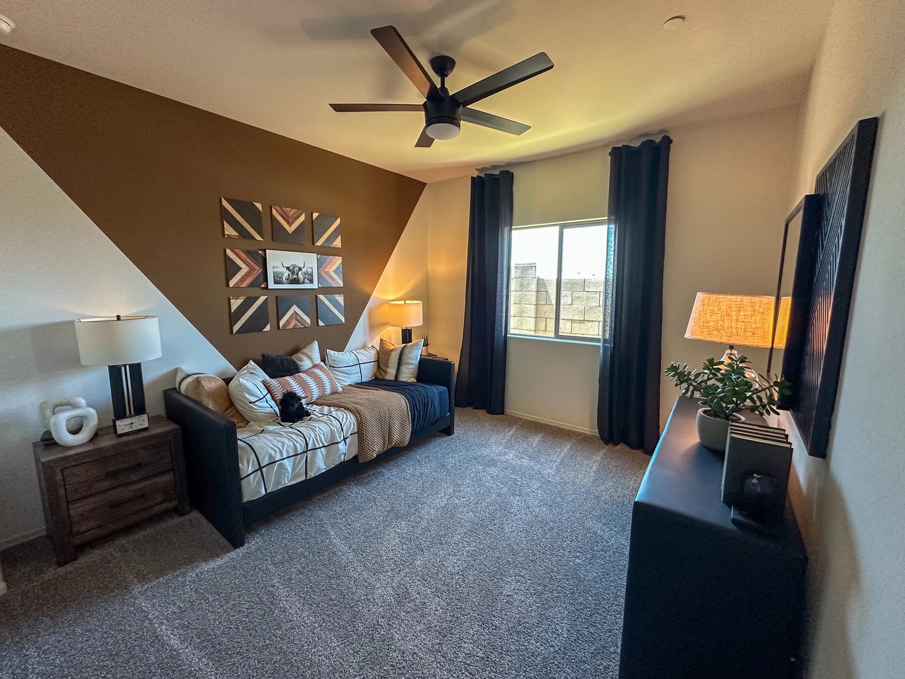 Lantana — interior
