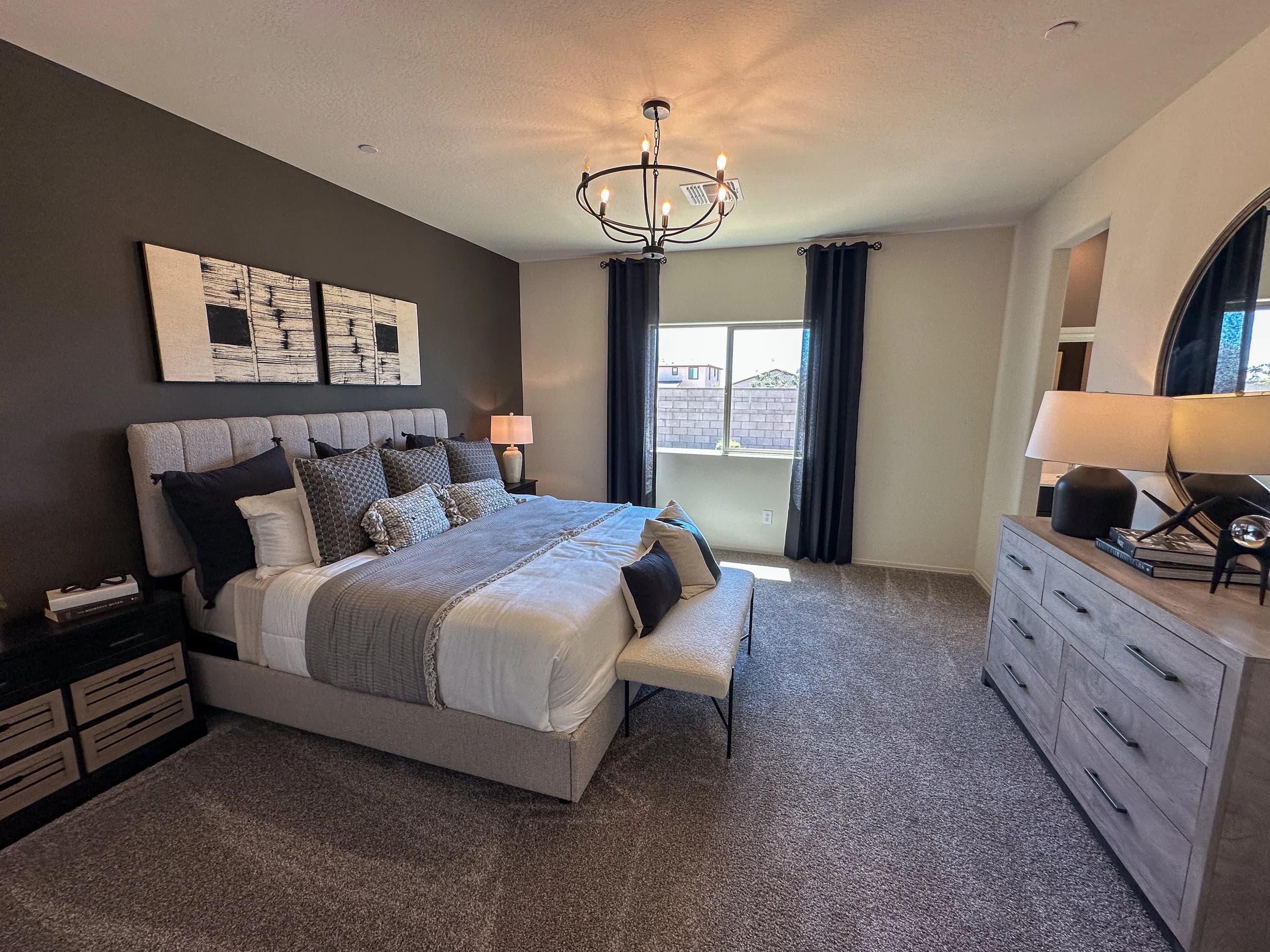 Lantana — interior