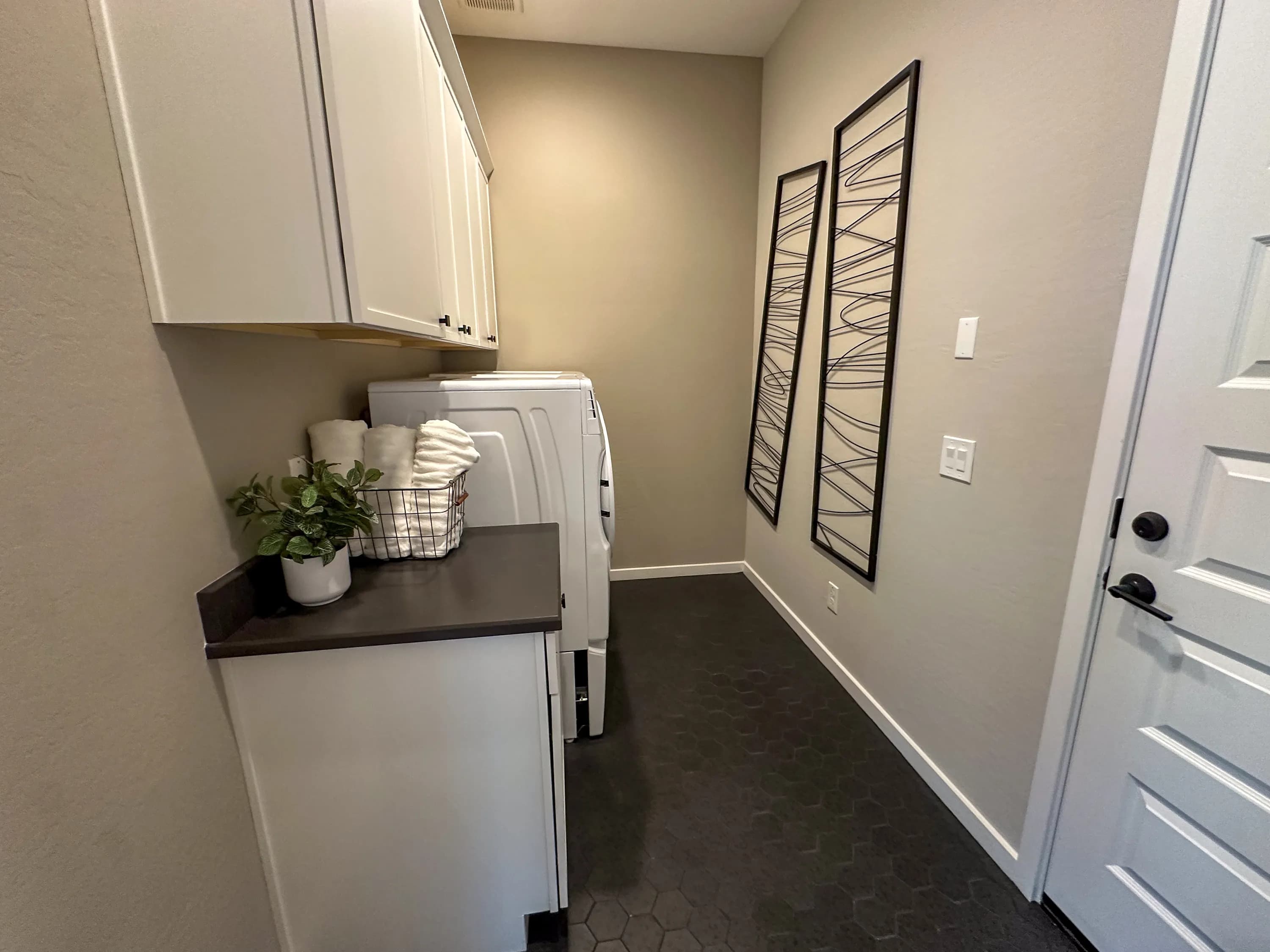 Verbena — interior