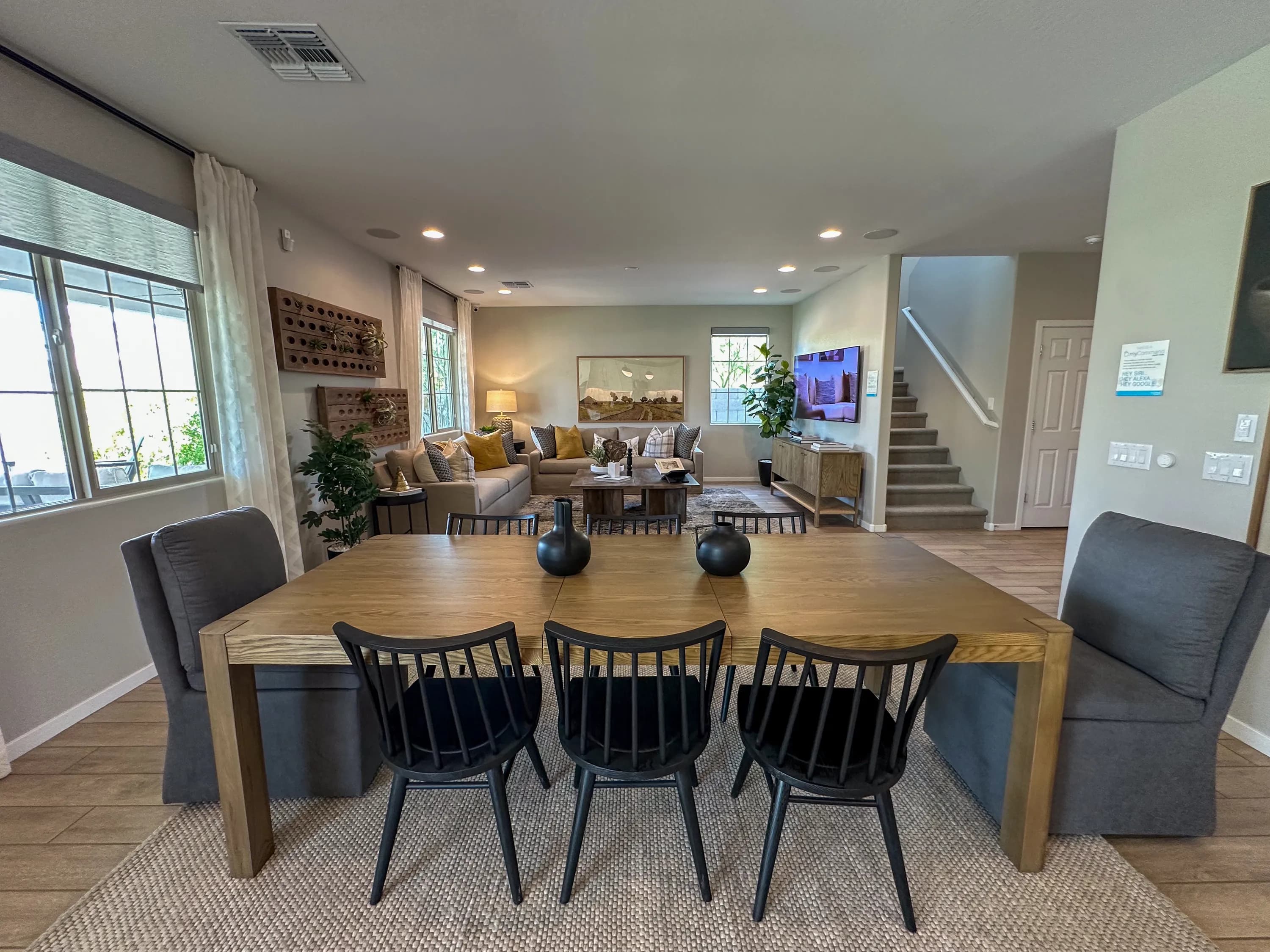 Ponderosa — interior