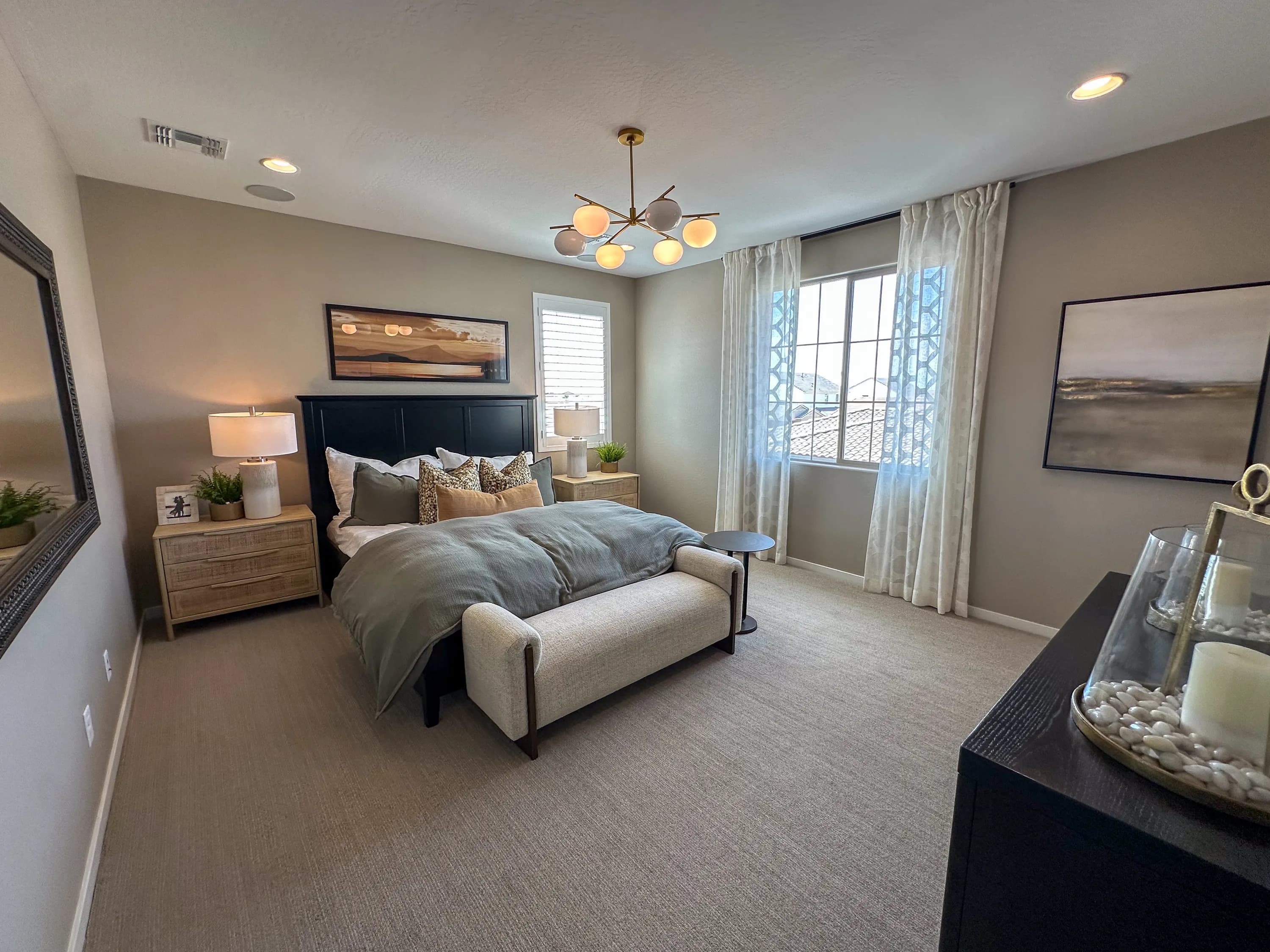 Ponderosa — interior