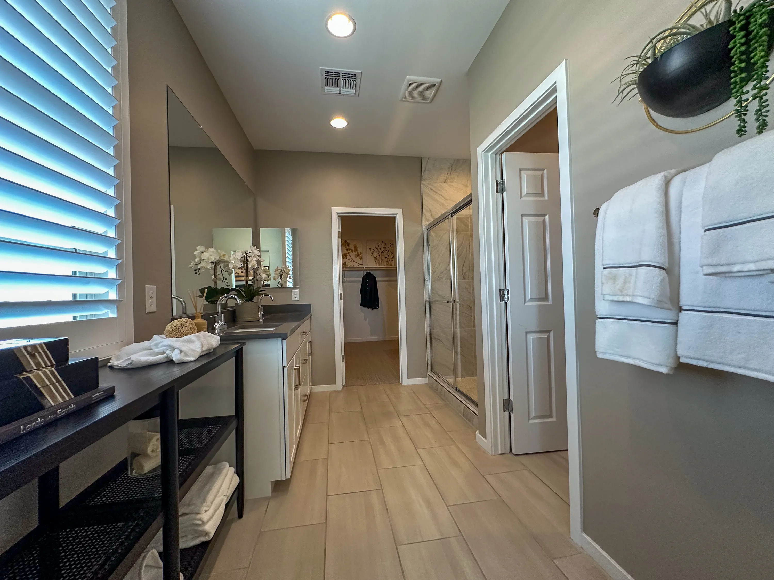 Ponderosa — interior