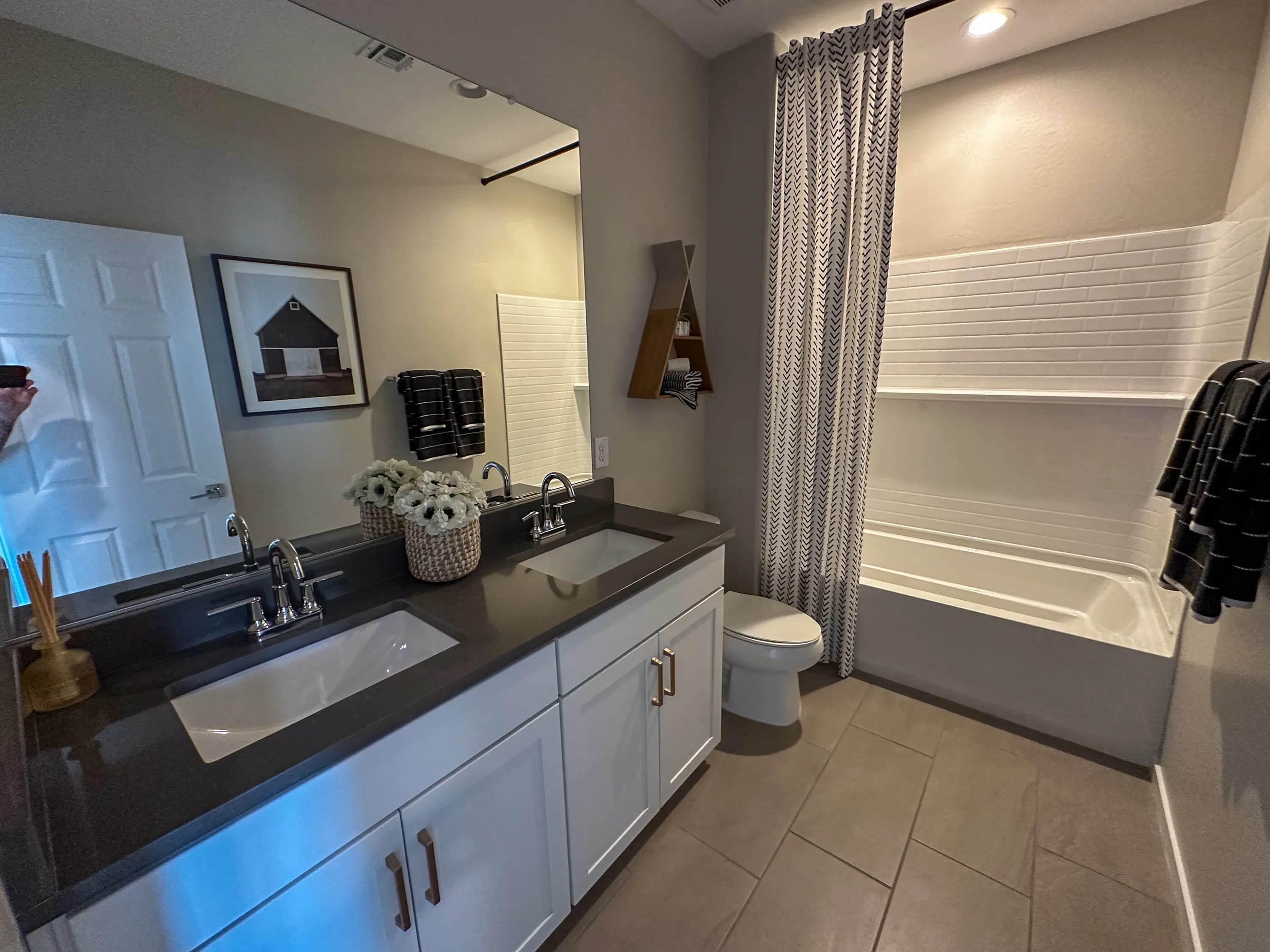 Ponderosa — interior