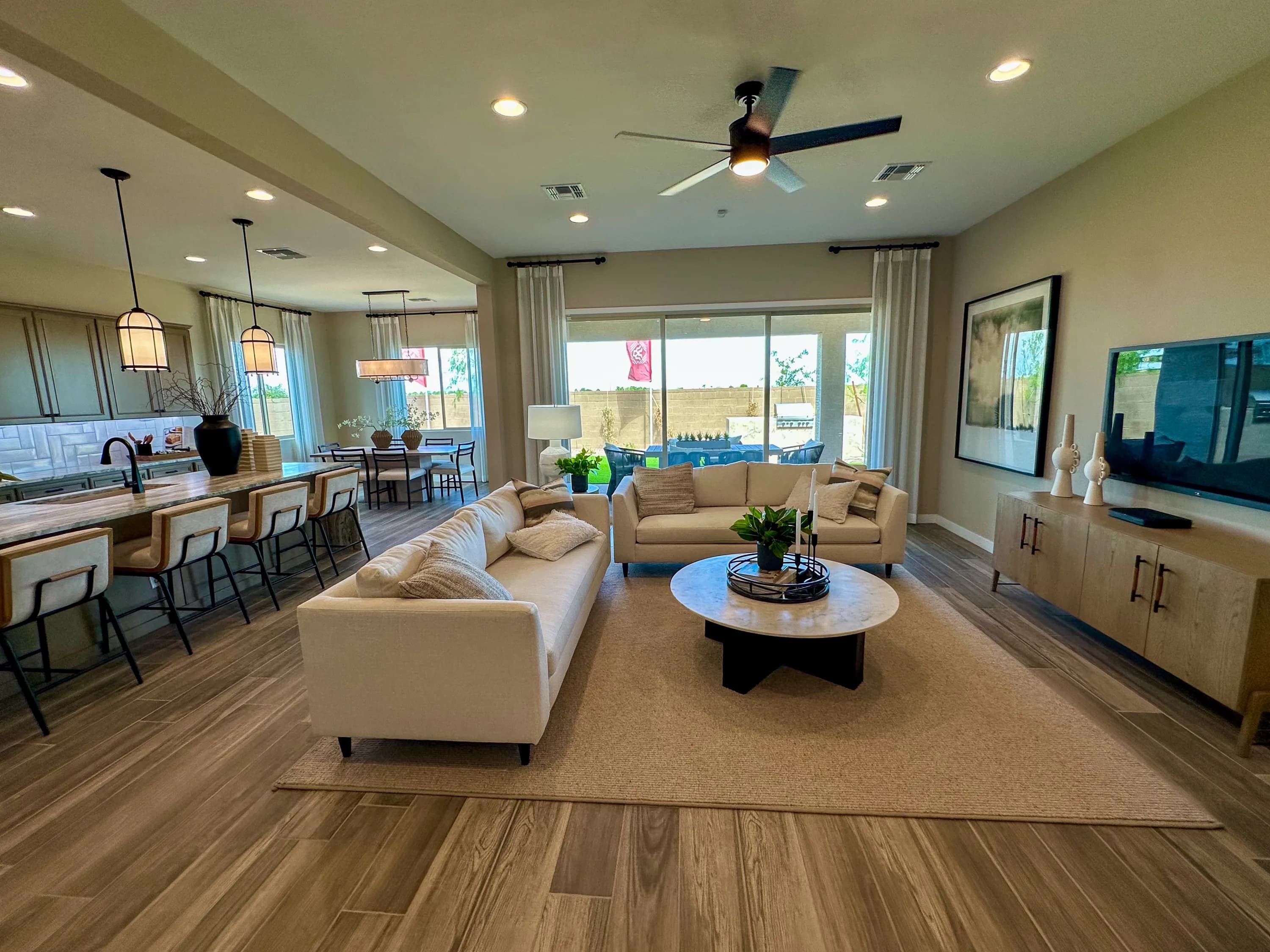 Cassandra — interior