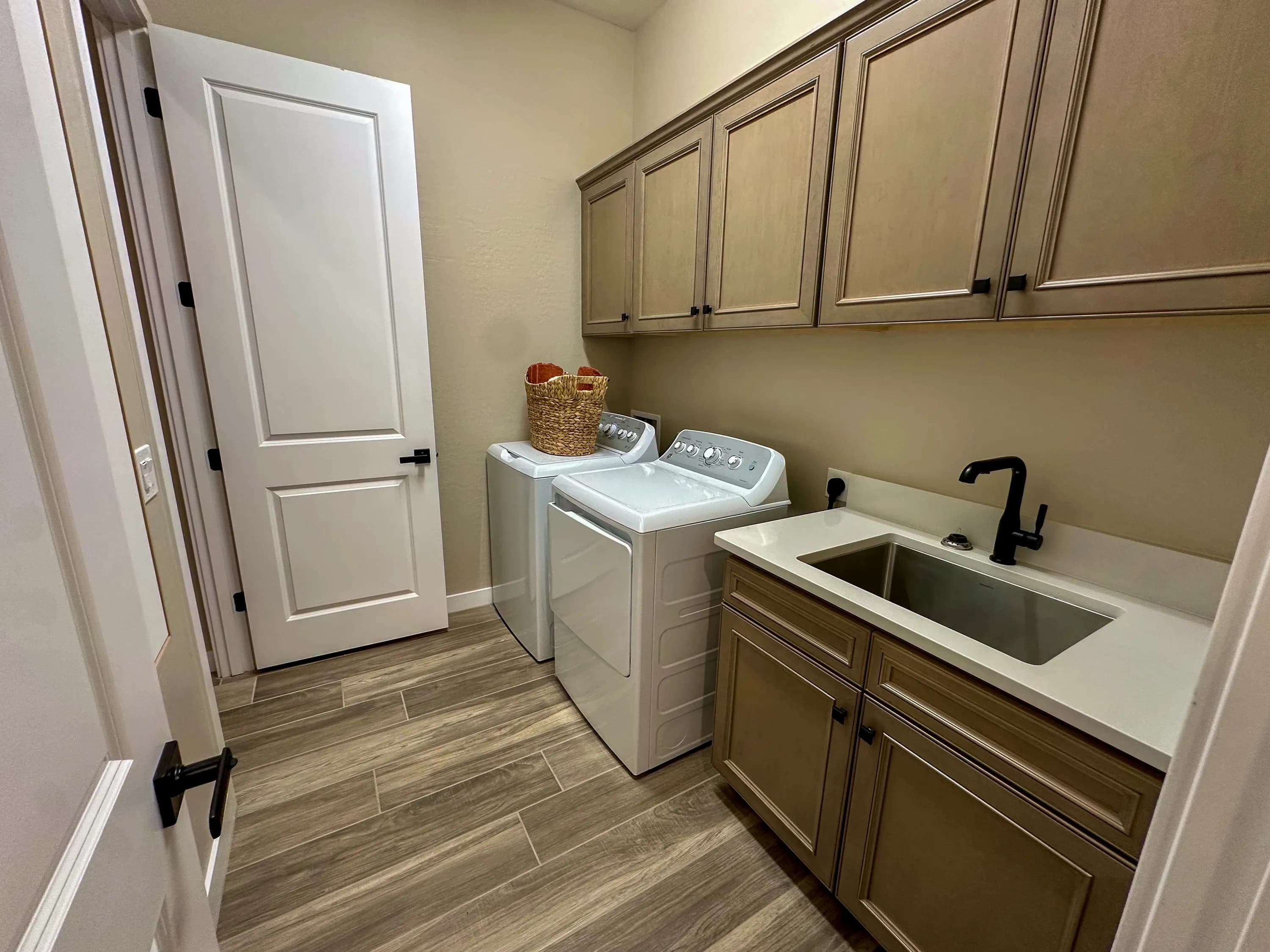 Cassandra — interior