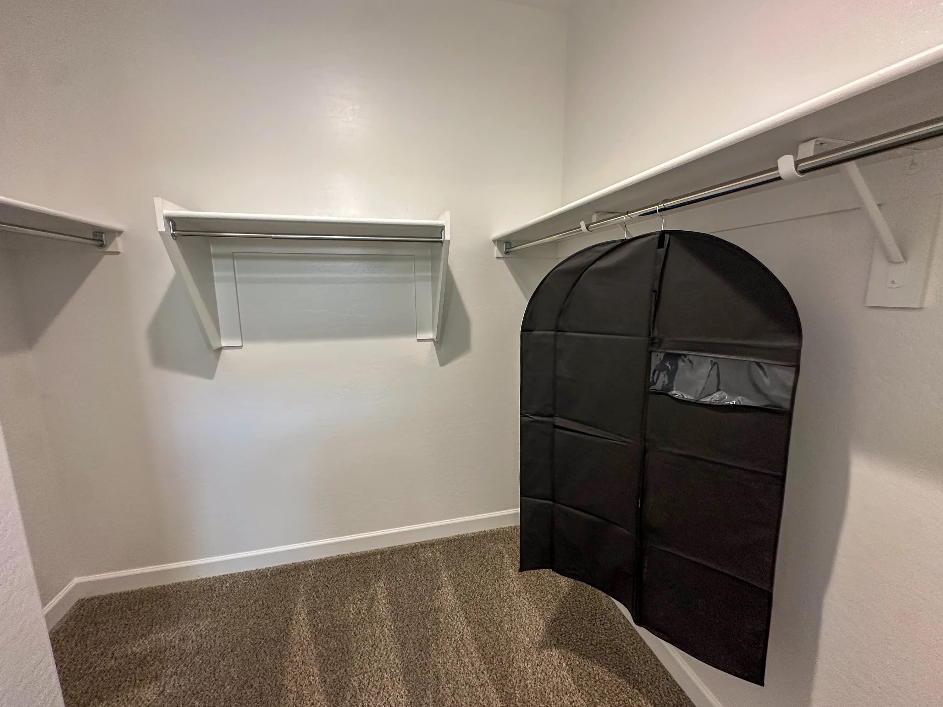 Caroline — interior