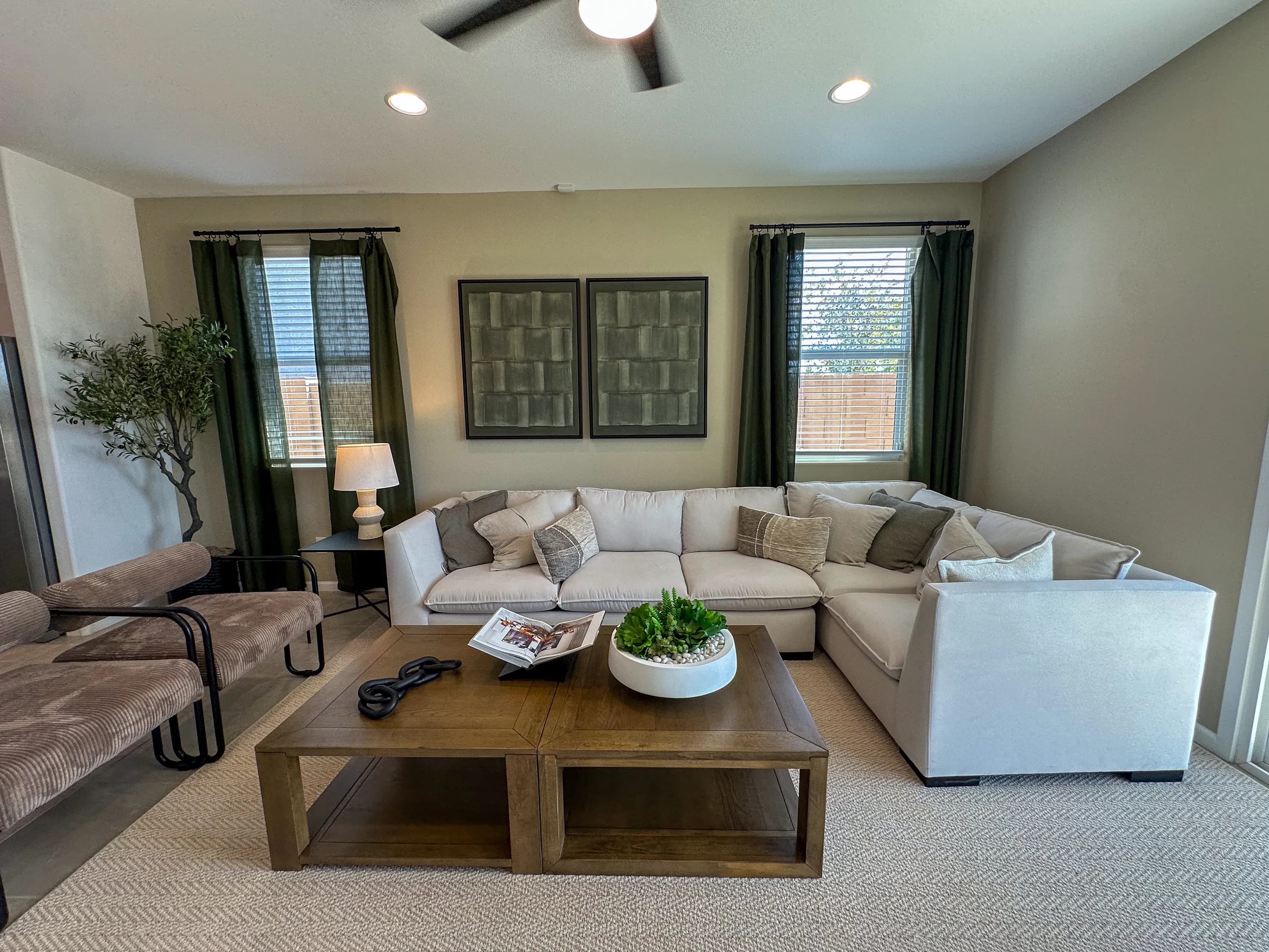 Solana — interior