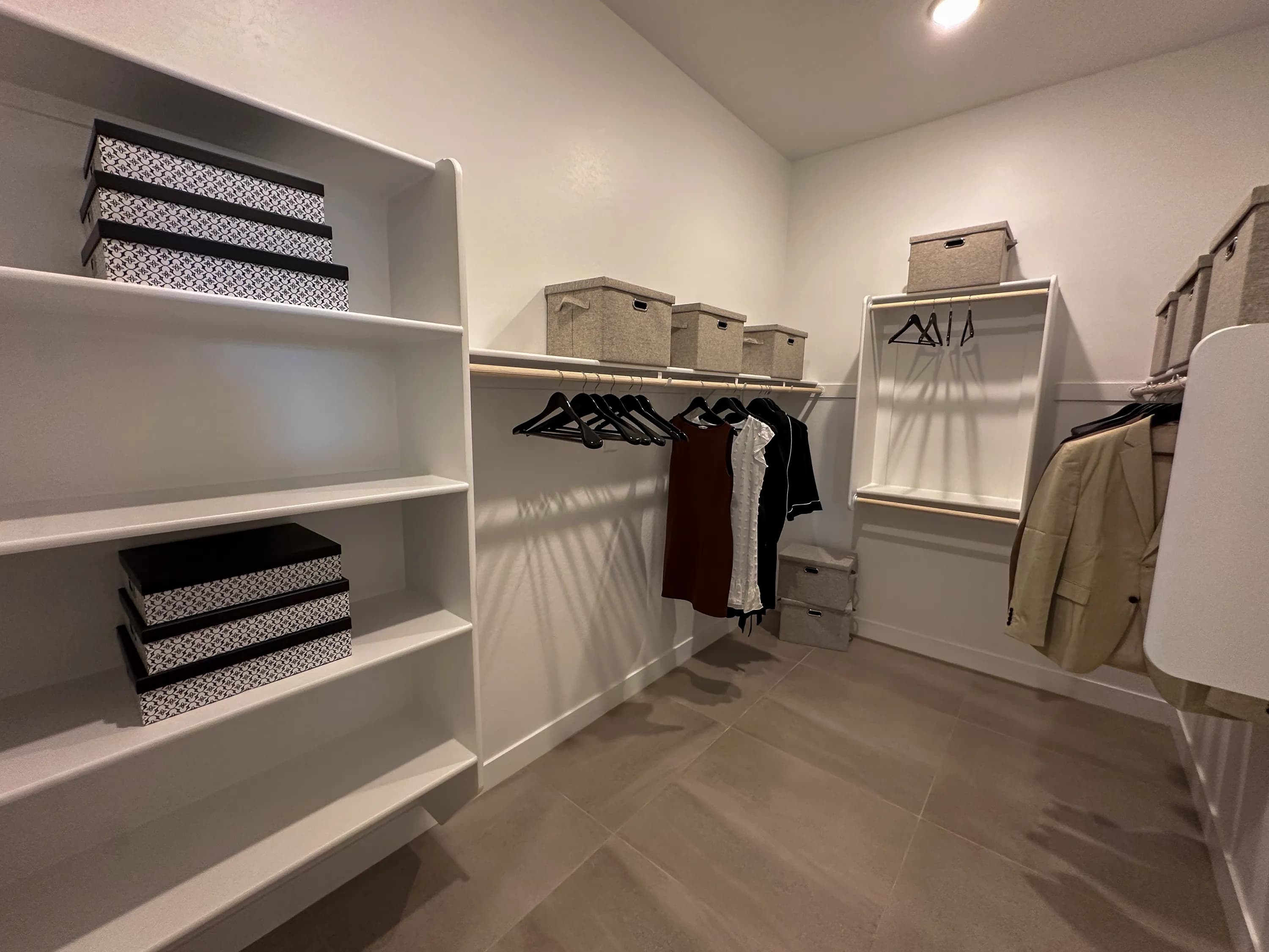 Julia — interior
