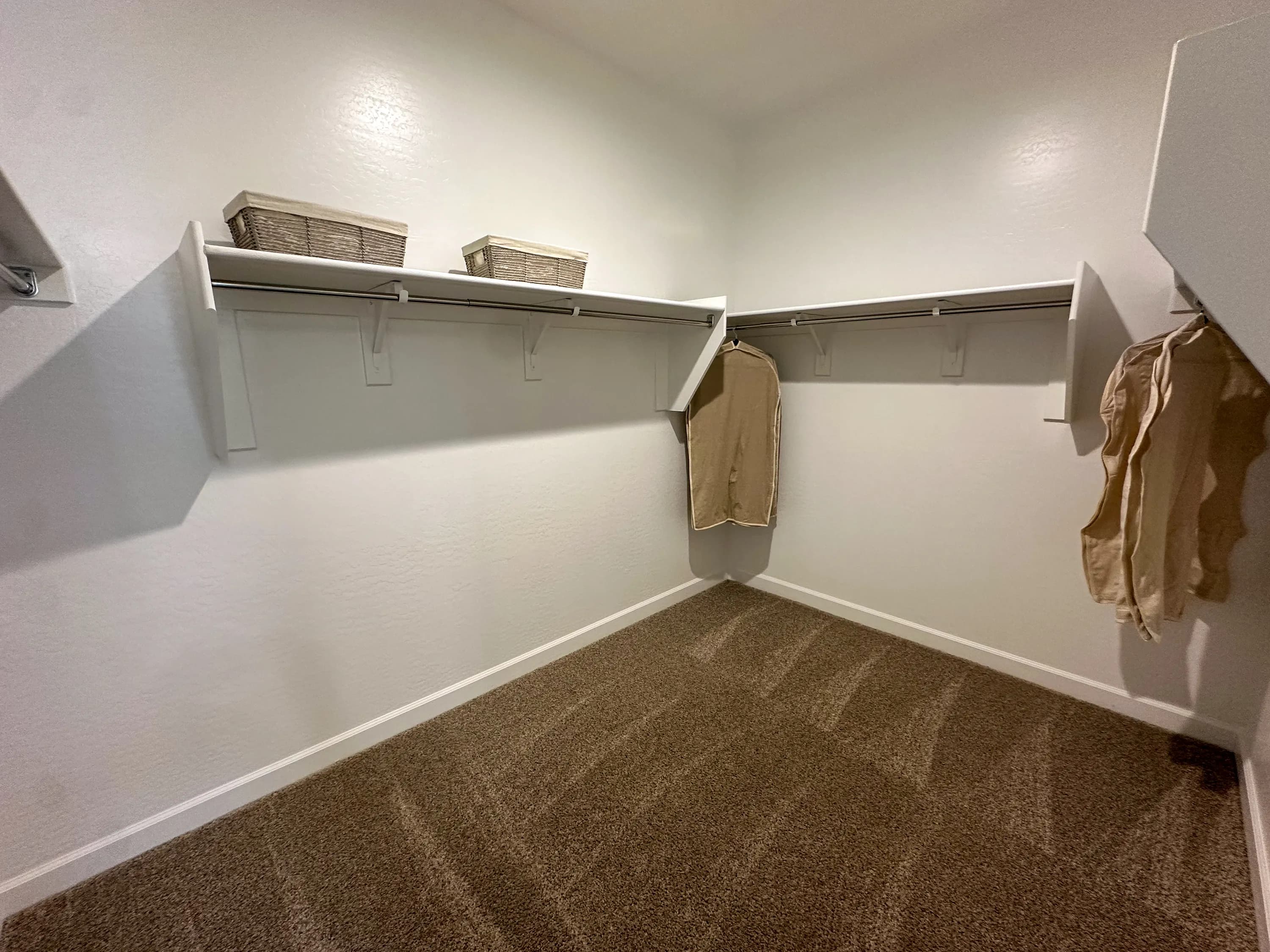 Kingston — interior