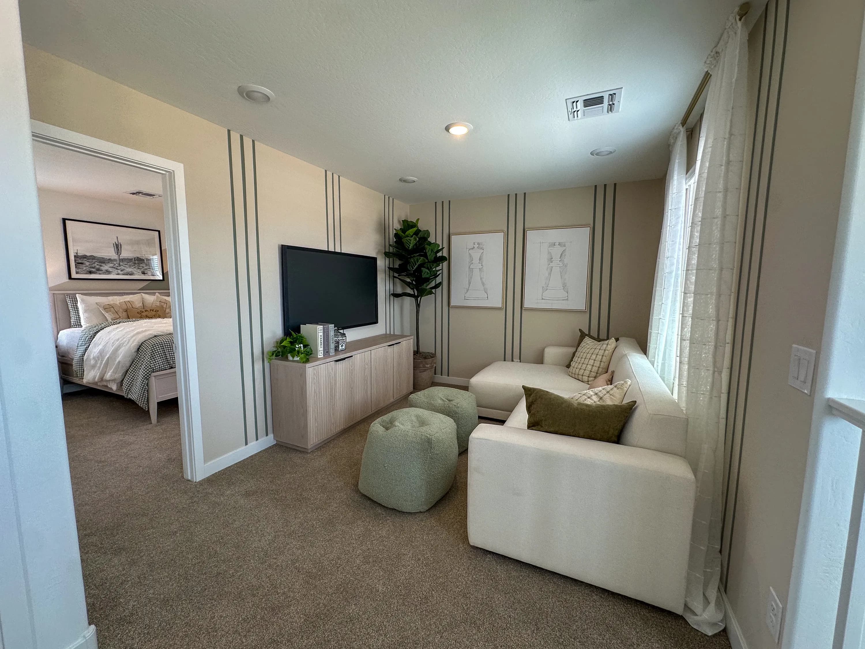 Ventura — interior