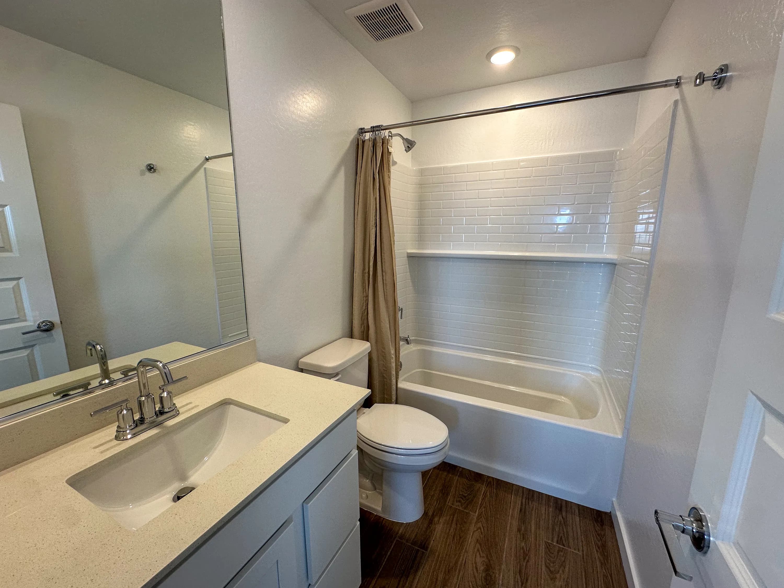 Ventura — interior