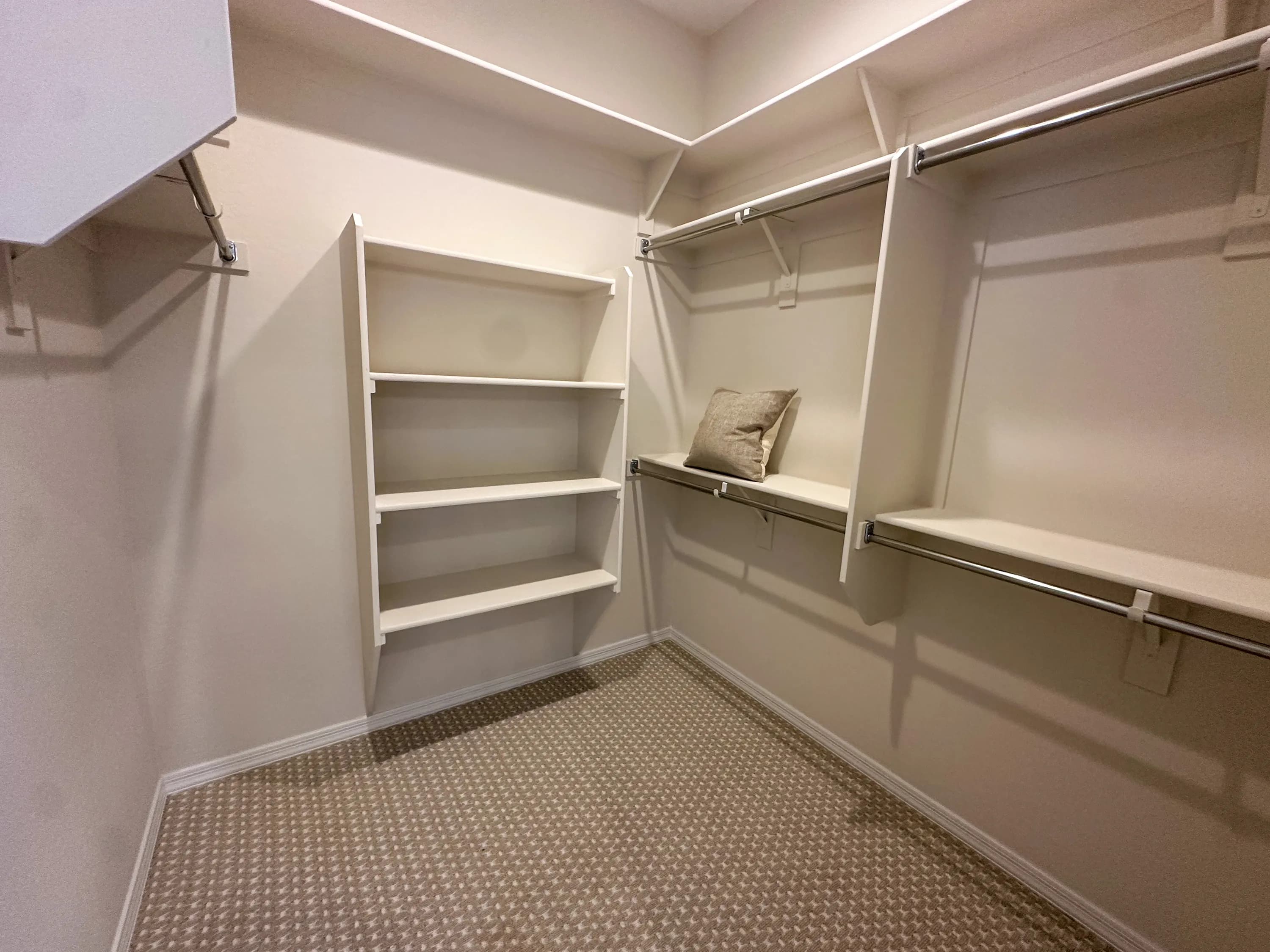 Kinsey — interior