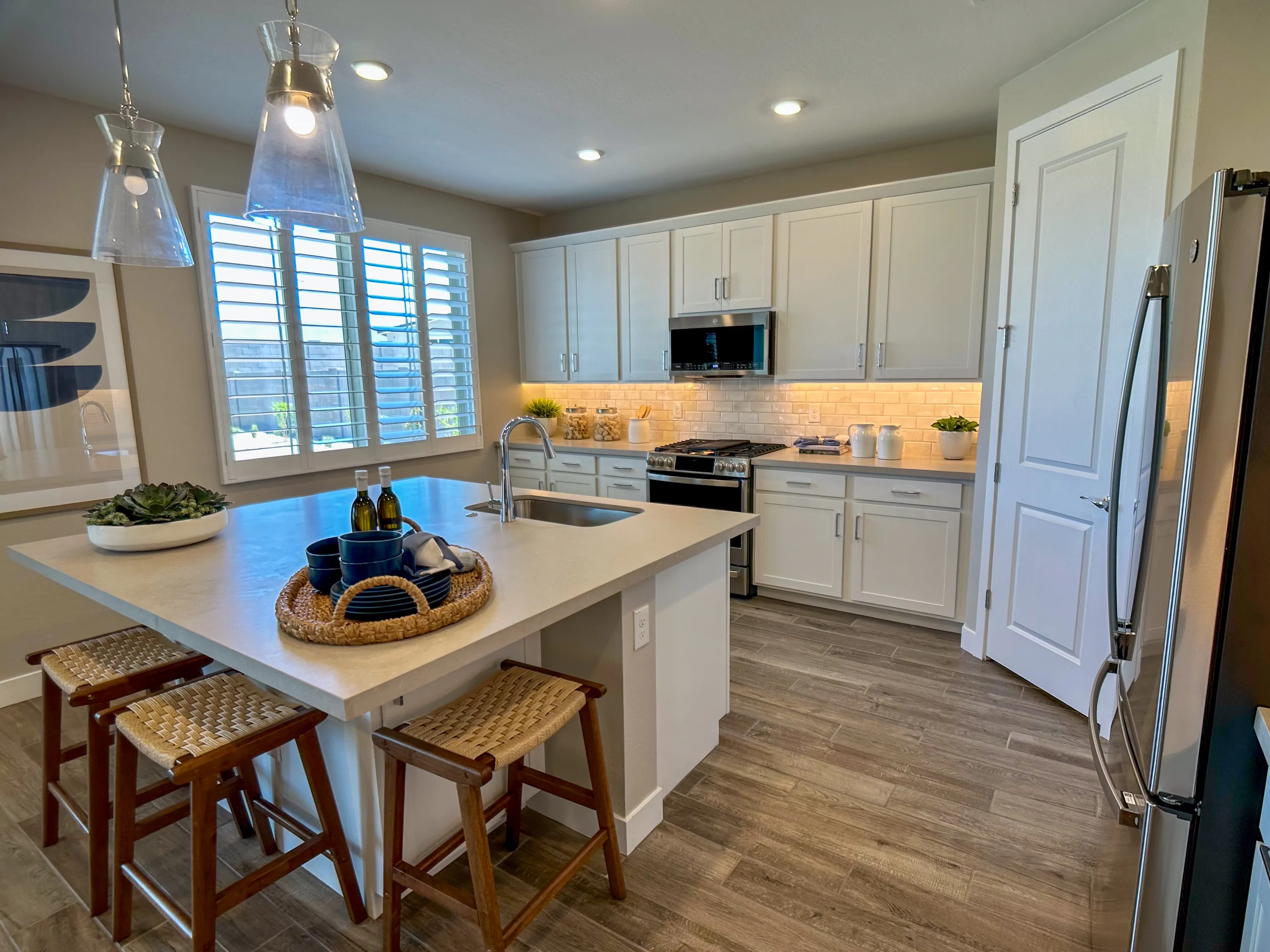 Residence 4005 by Risewell Homes at Risewell at Teravalis — photo 7 of 18