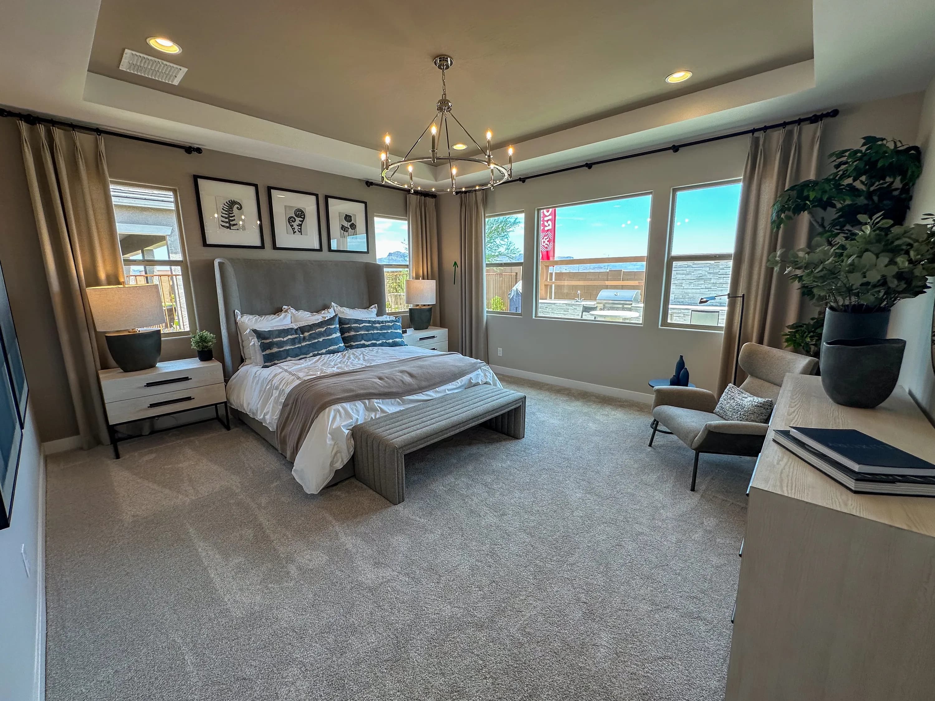 Huntley — interior