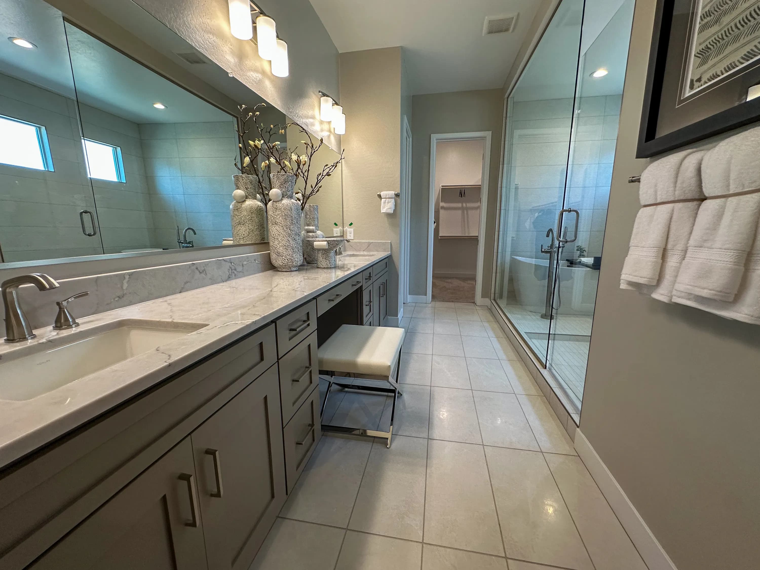 Huntley — interior