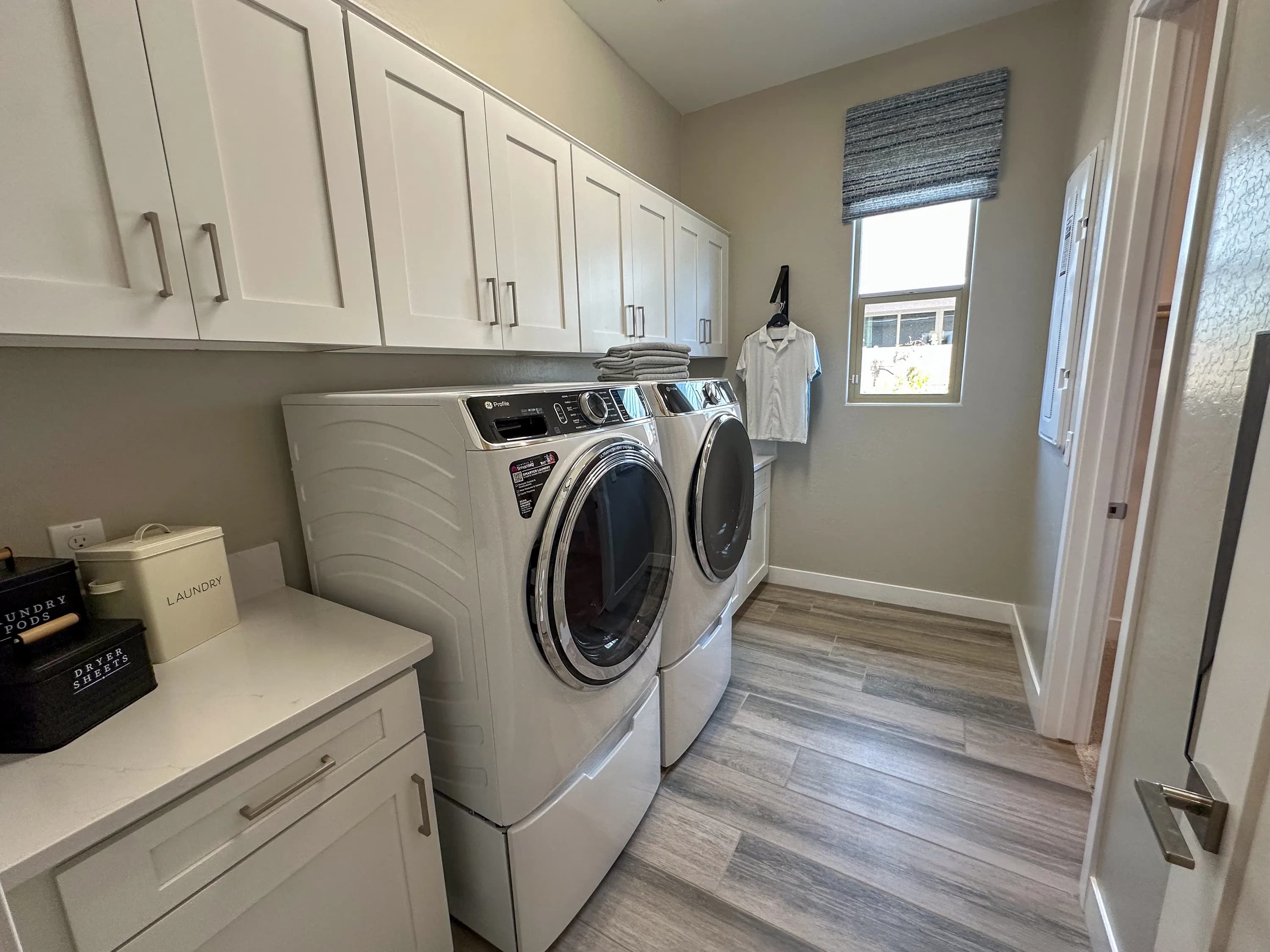 Huntley — interior