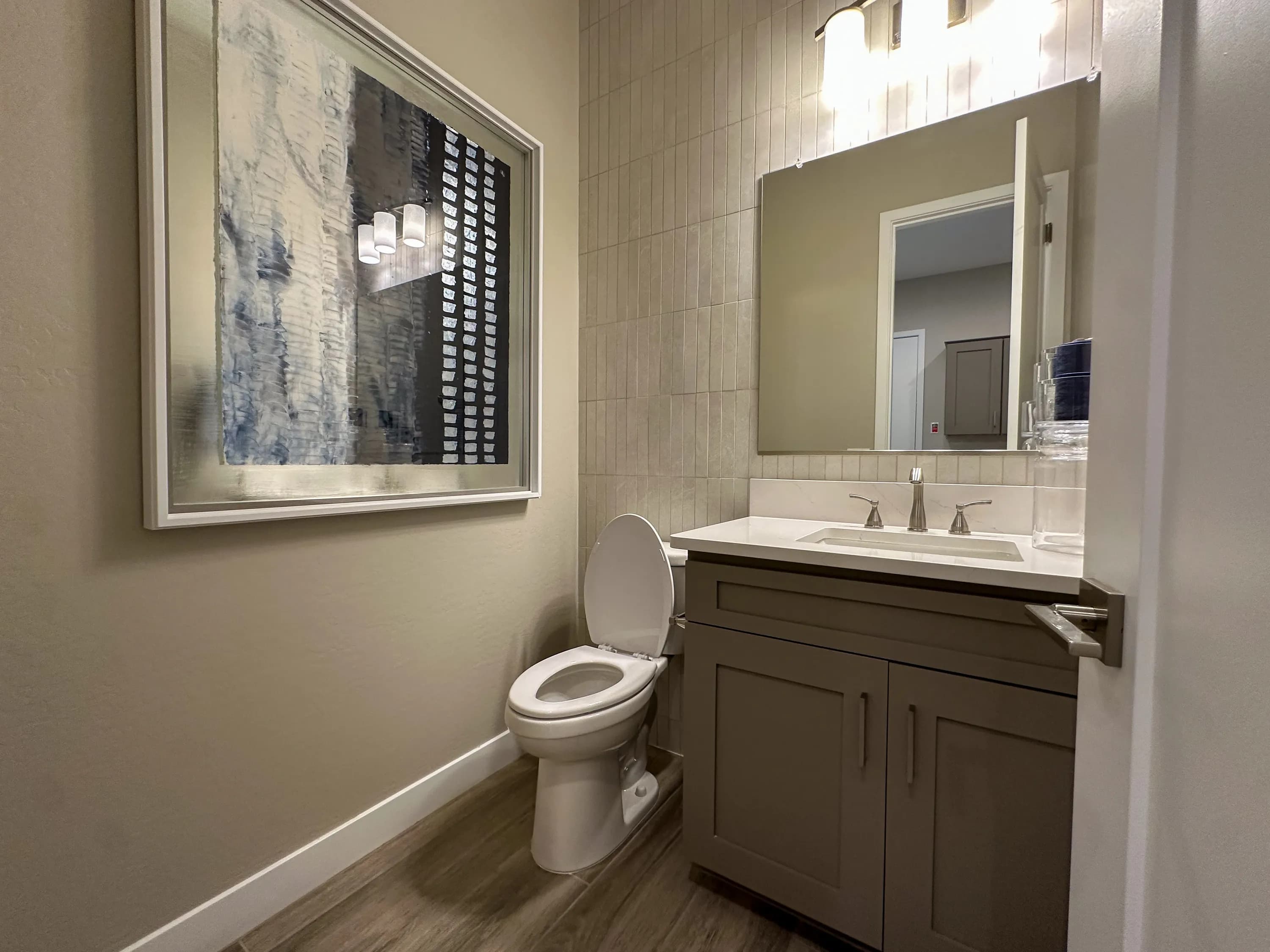 Huntley — interior