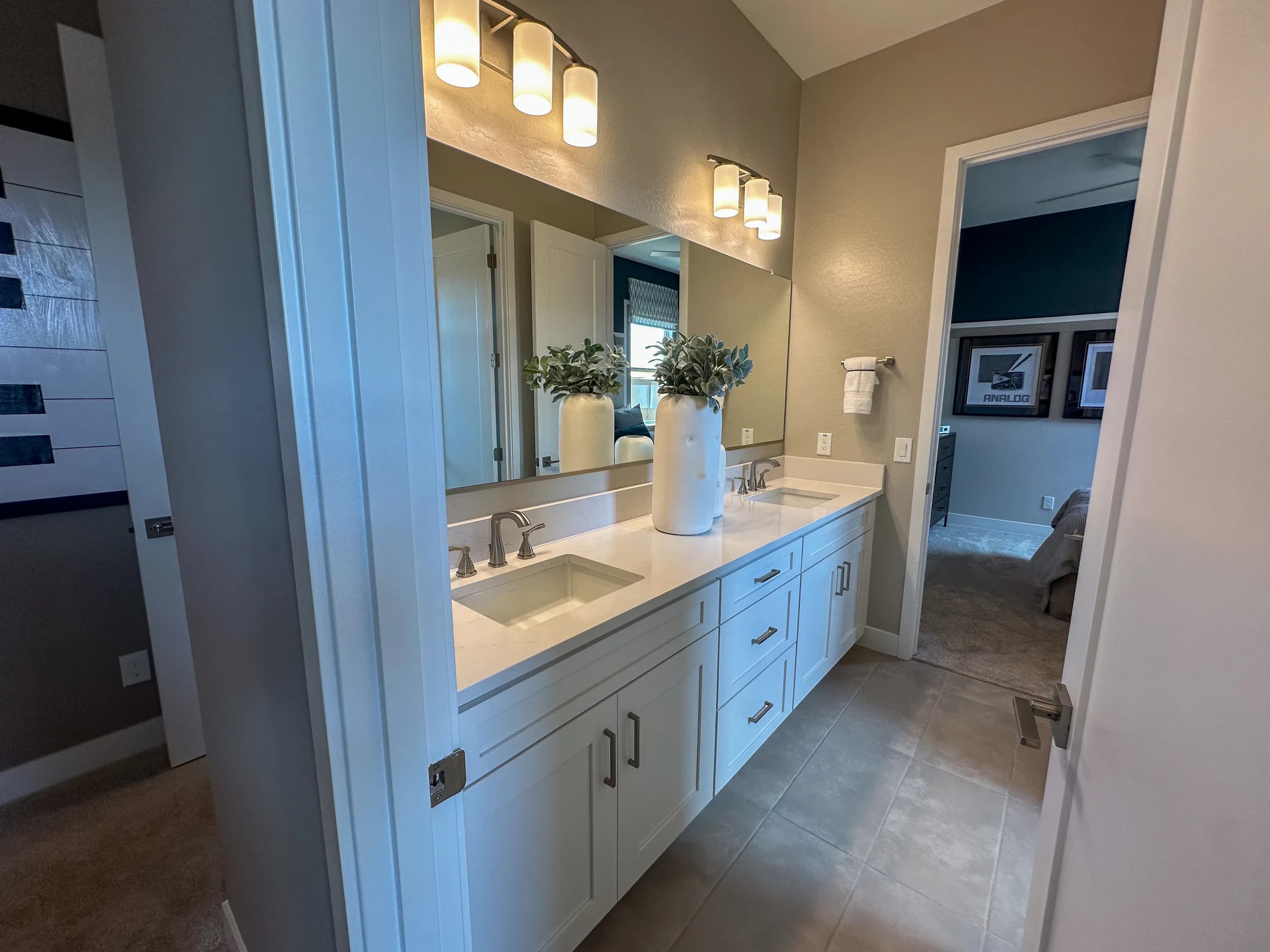 Huntley — interior