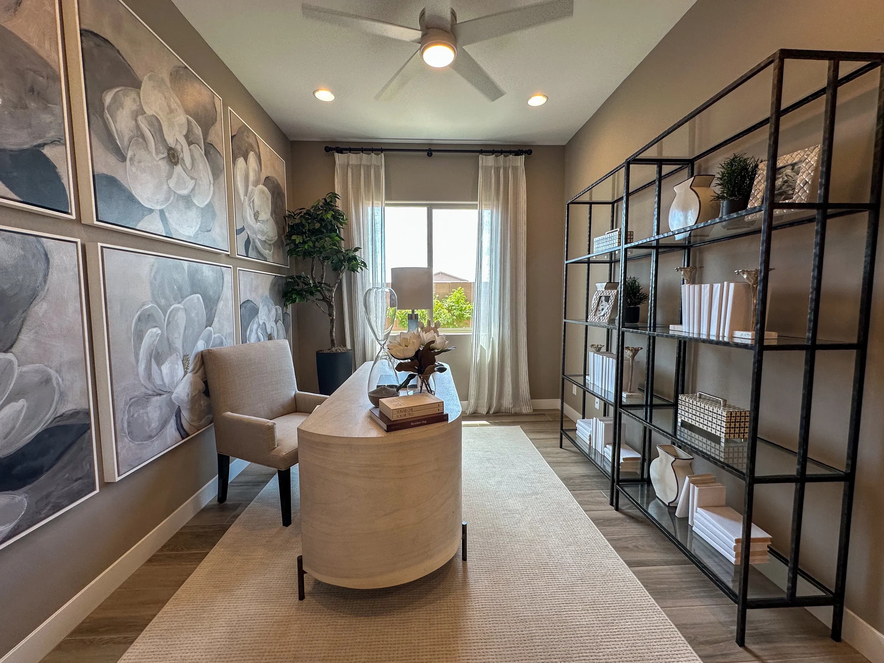 Huntley — interior