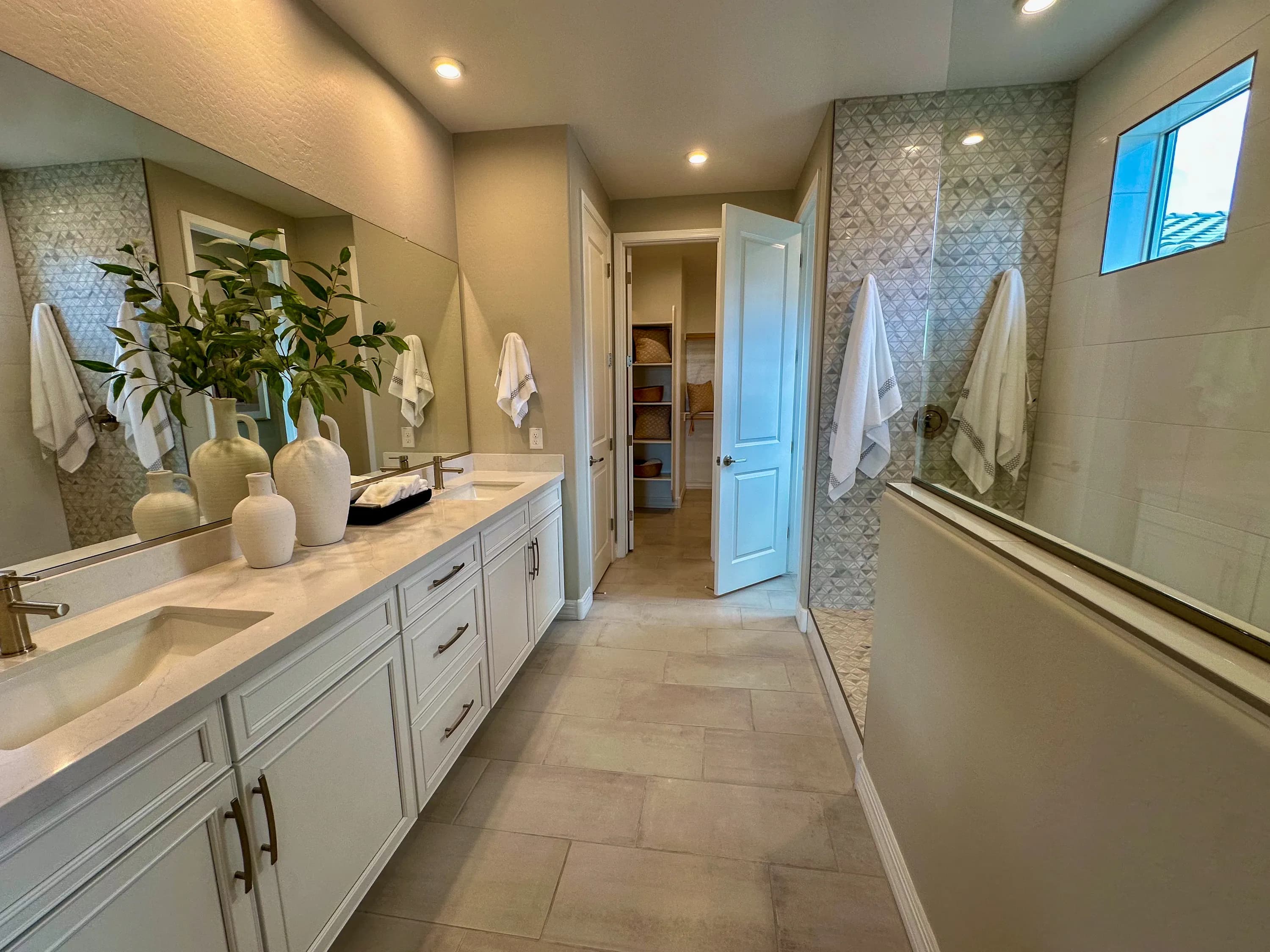 Irwin — interior