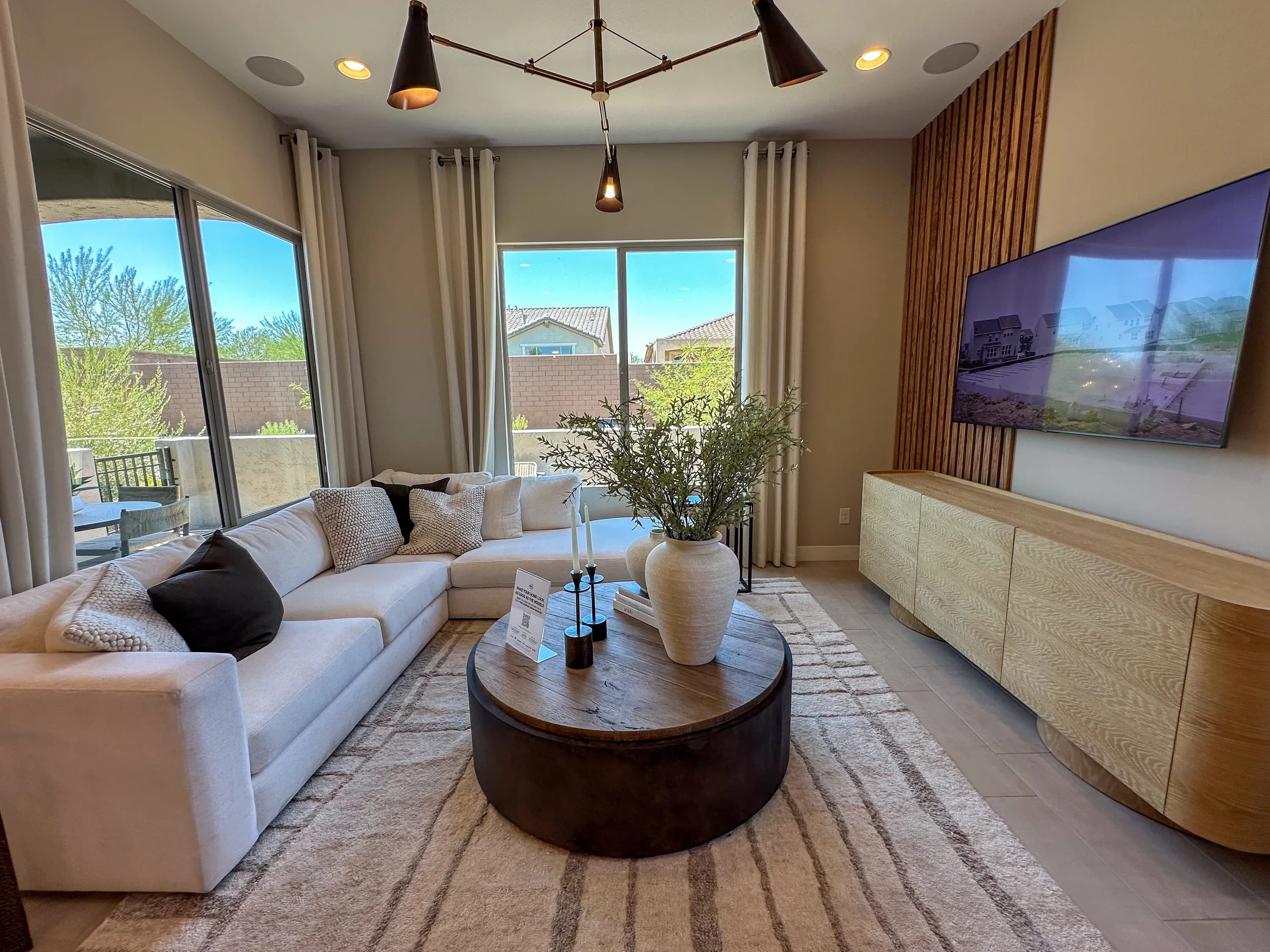 Bayley — interior