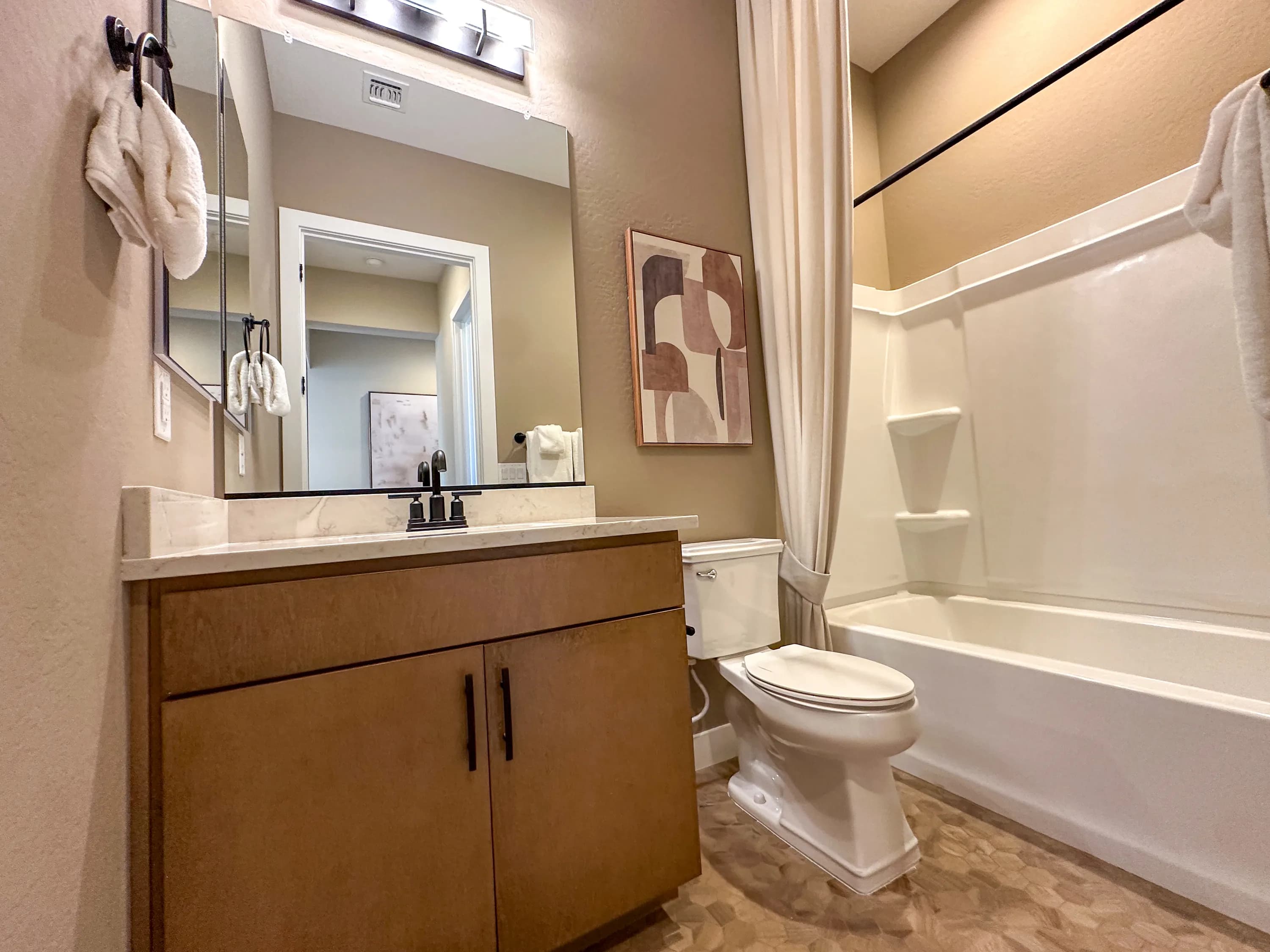 Bayley — interior