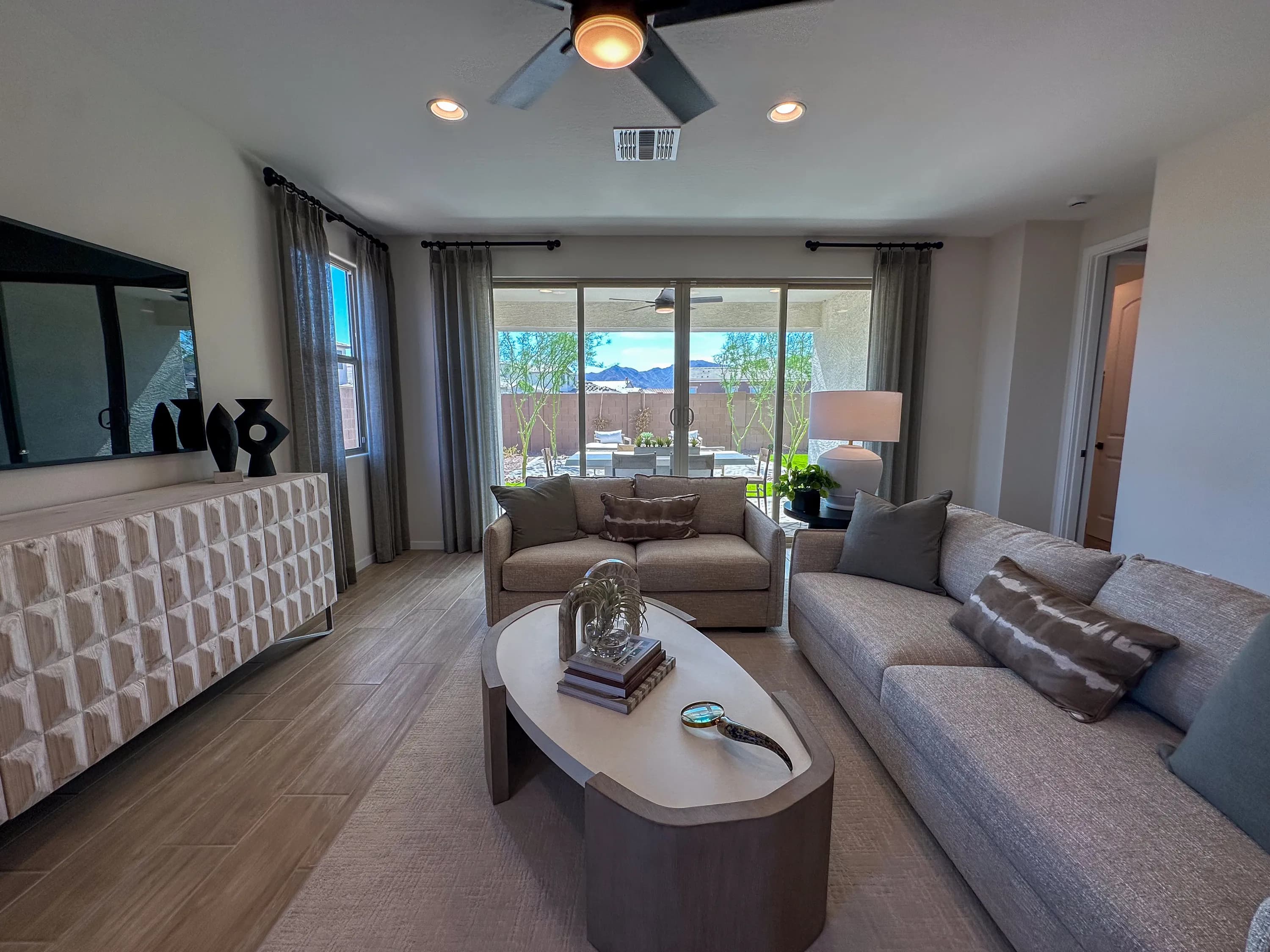 Slate — interior