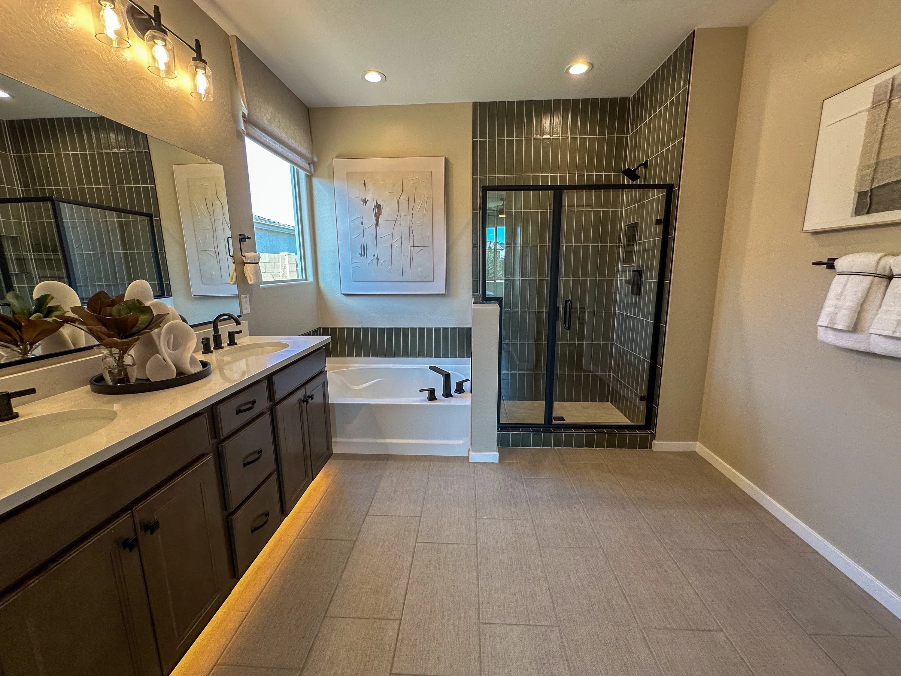Slate — interior