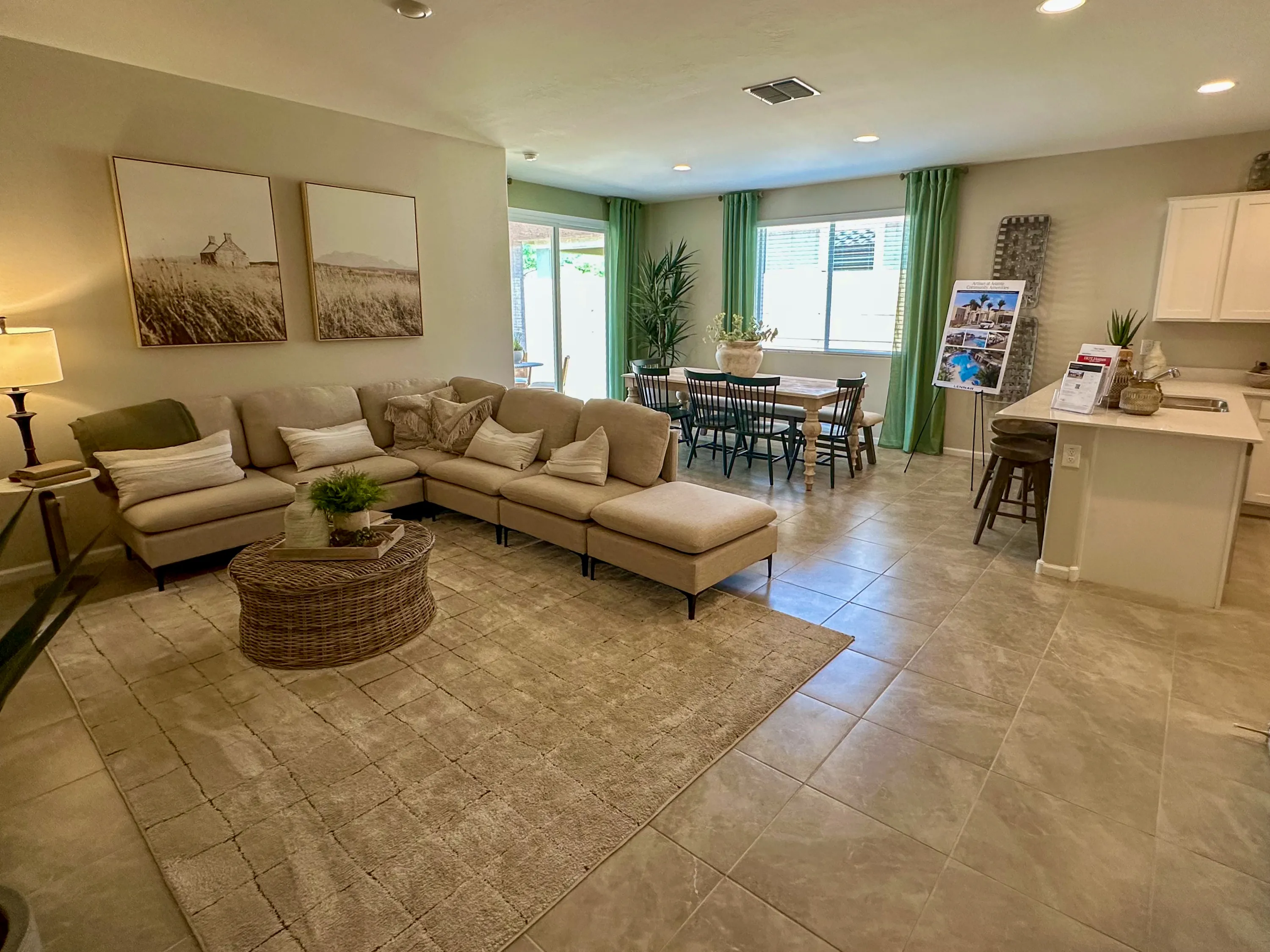 Coronado — interior