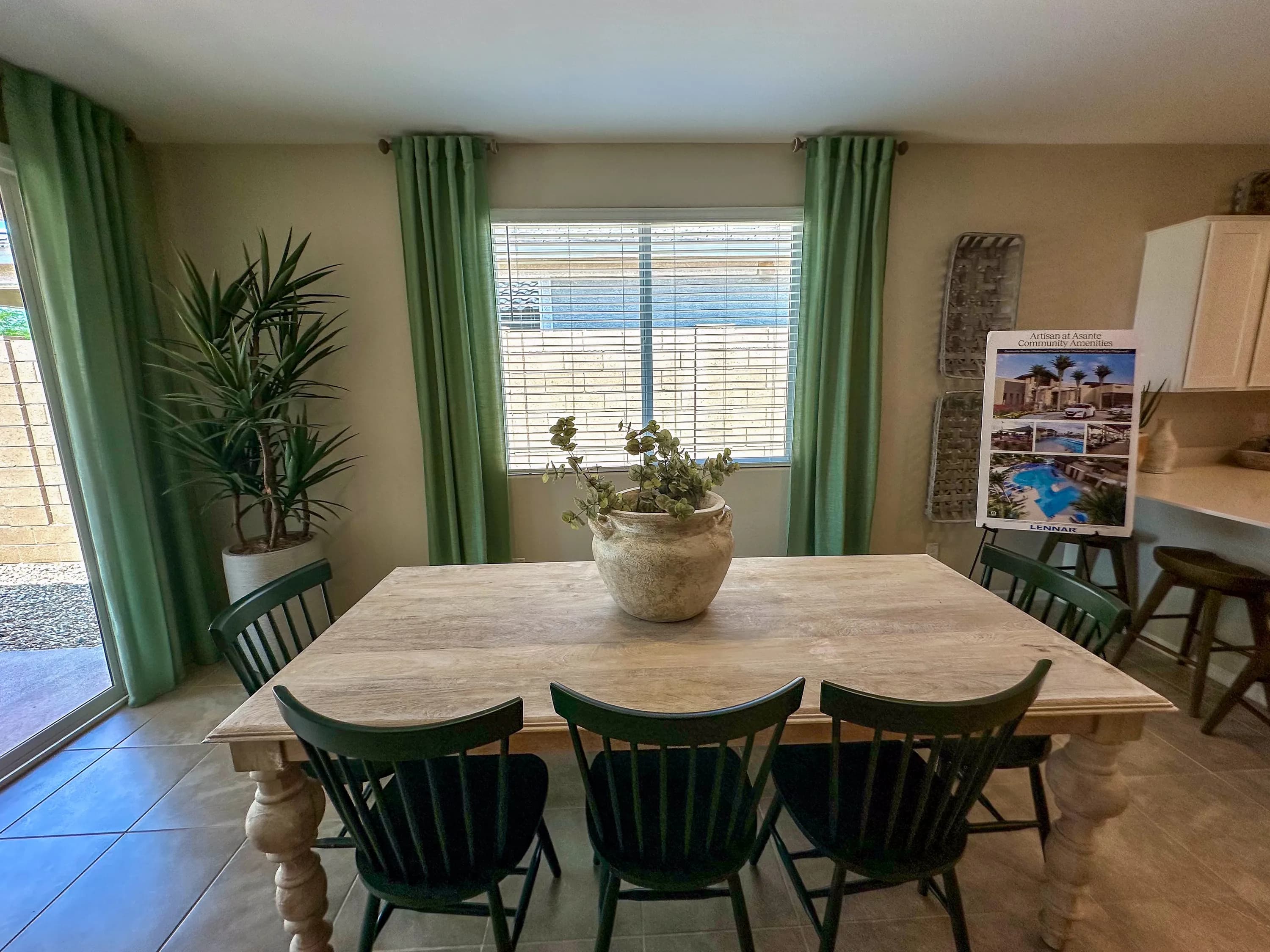 Coronado — interior