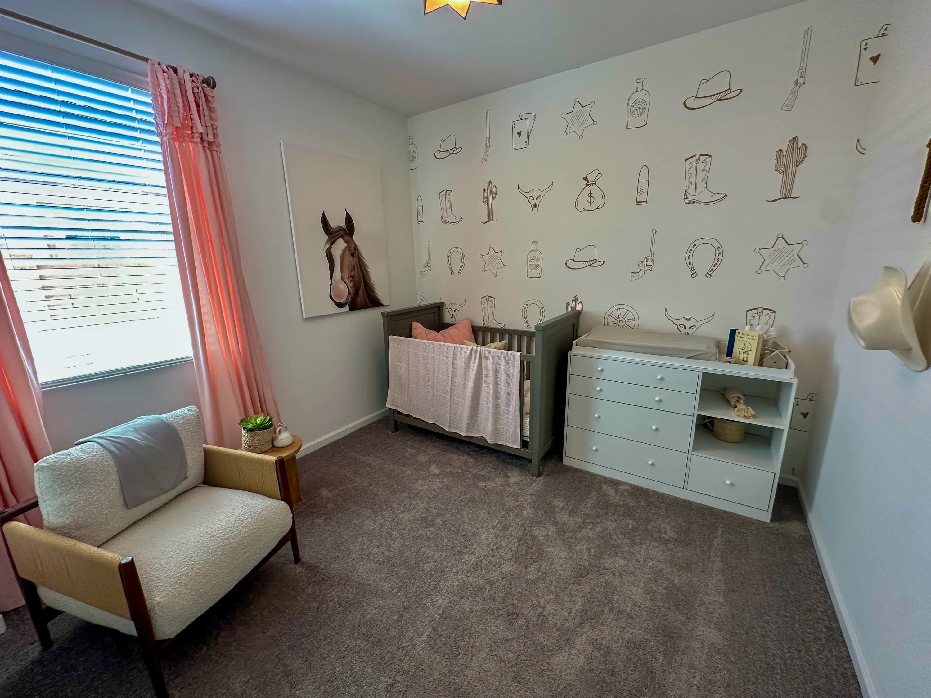 Coronado — interior