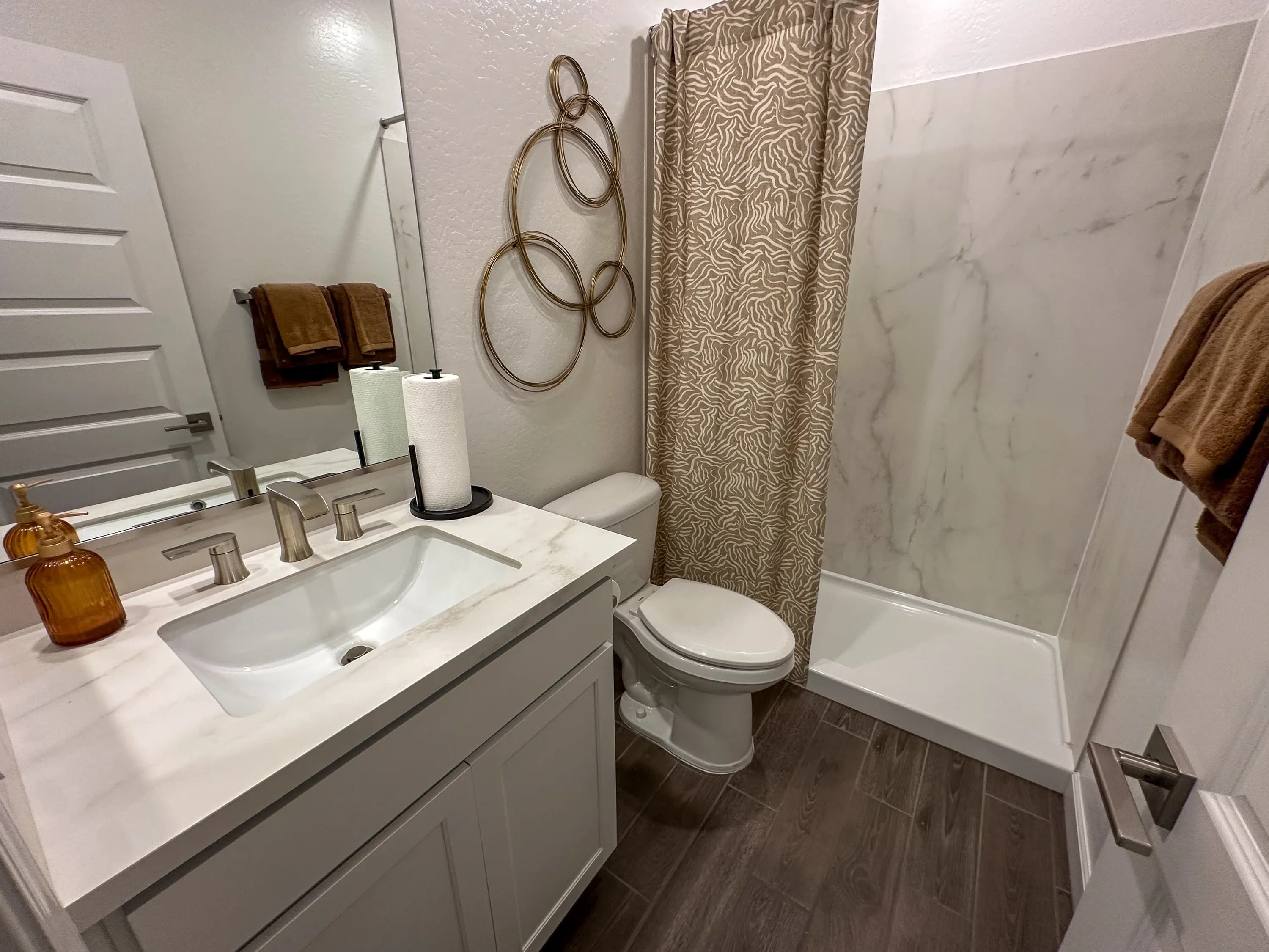 Laveen — interior