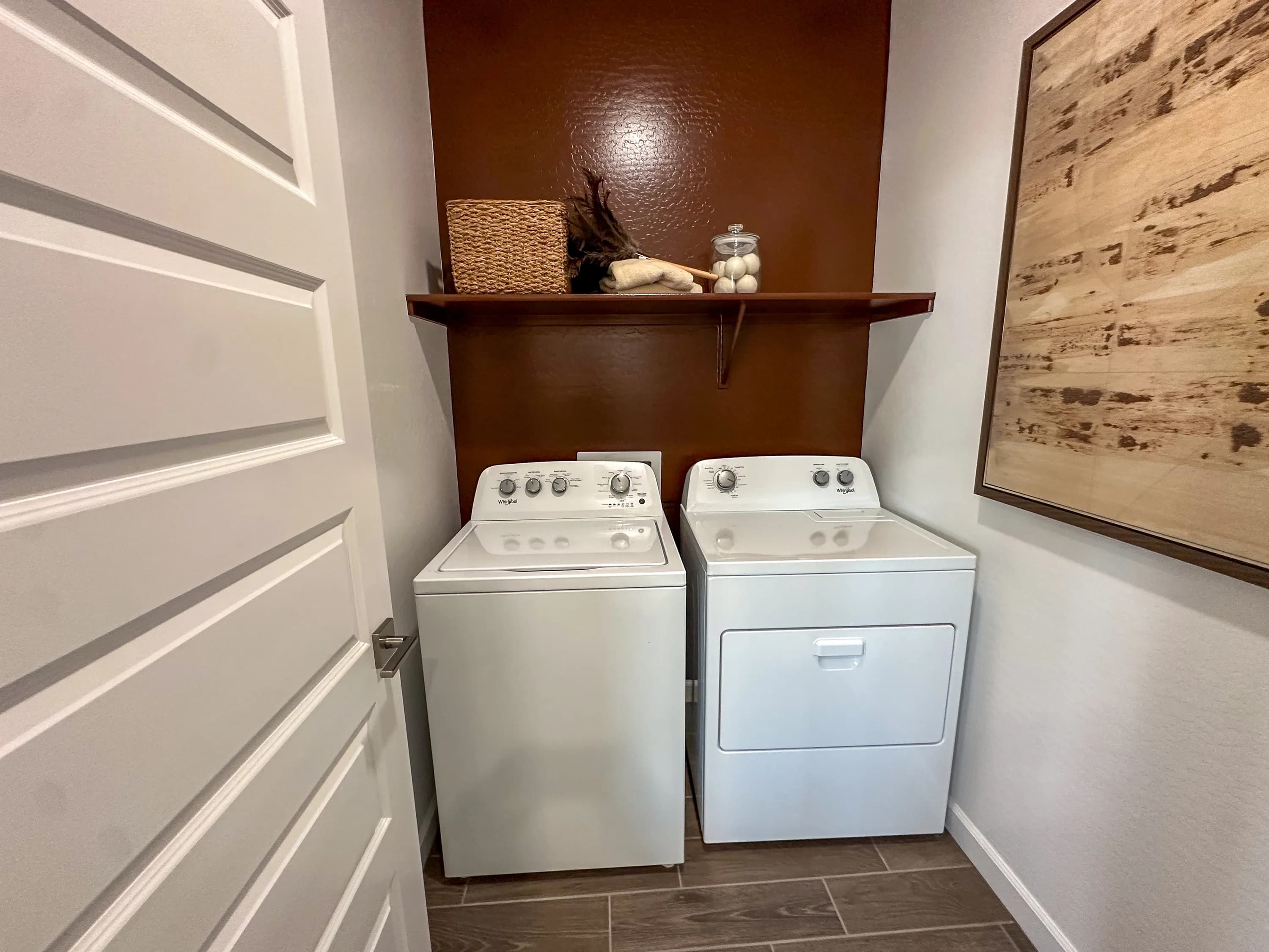 Laveen — interior